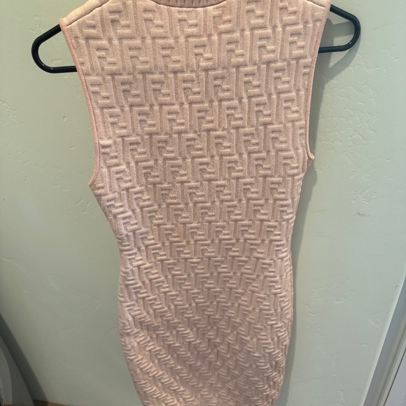 AUTHENTIC FENDI WOMEN'S DRESS SIZE SMALL EXCELLENT CONDITION PRETTY PINK - Picture 1 of 11